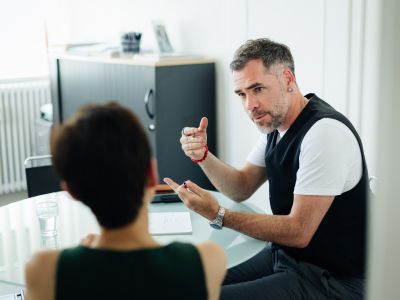 Markenpositionierung für KMU — Warum du unsichtbar bist und wie du das in 90 Tagen änderst